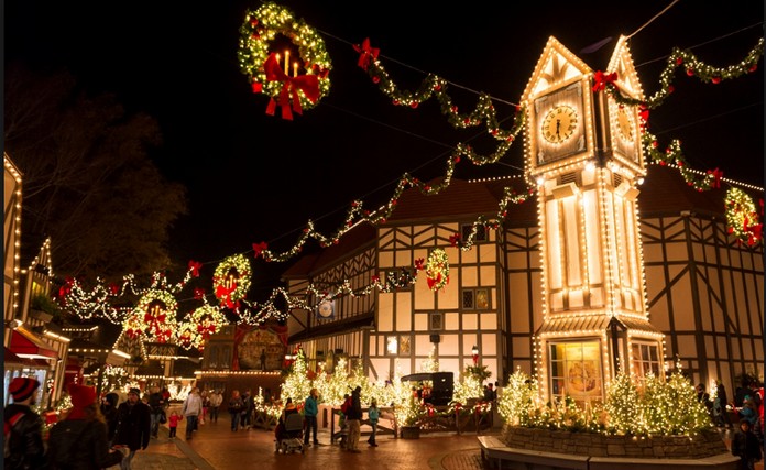 top 10 american towns for the best christmas williamsburg busch gardens christmas town